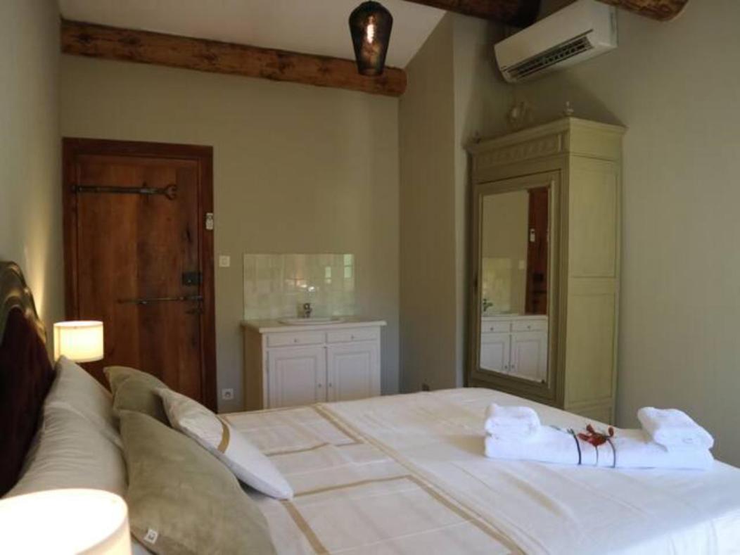 Mas Du Rollier Chambres D'Hotes Eygalières Εξωτερικό φωτογραφία